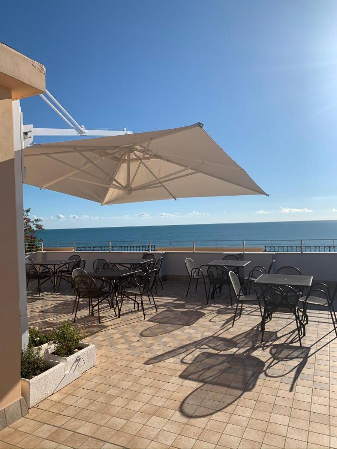 Hotel Bahia San Benedetto del Tronto Exterior foto